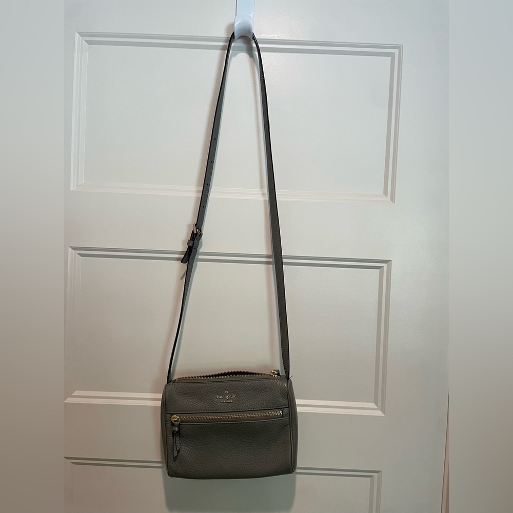 Kate Spade- mini Jackson street crossbody bag.